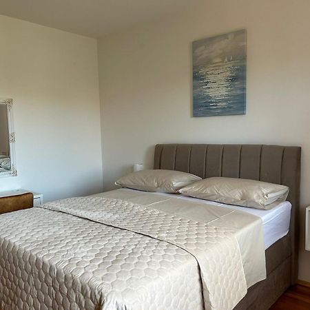 Apartman Marita Jezera Exterior foto